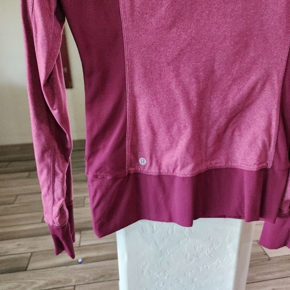 LULULEMON Reversible Raspberry Jacket 10 - Picture 4 of 7